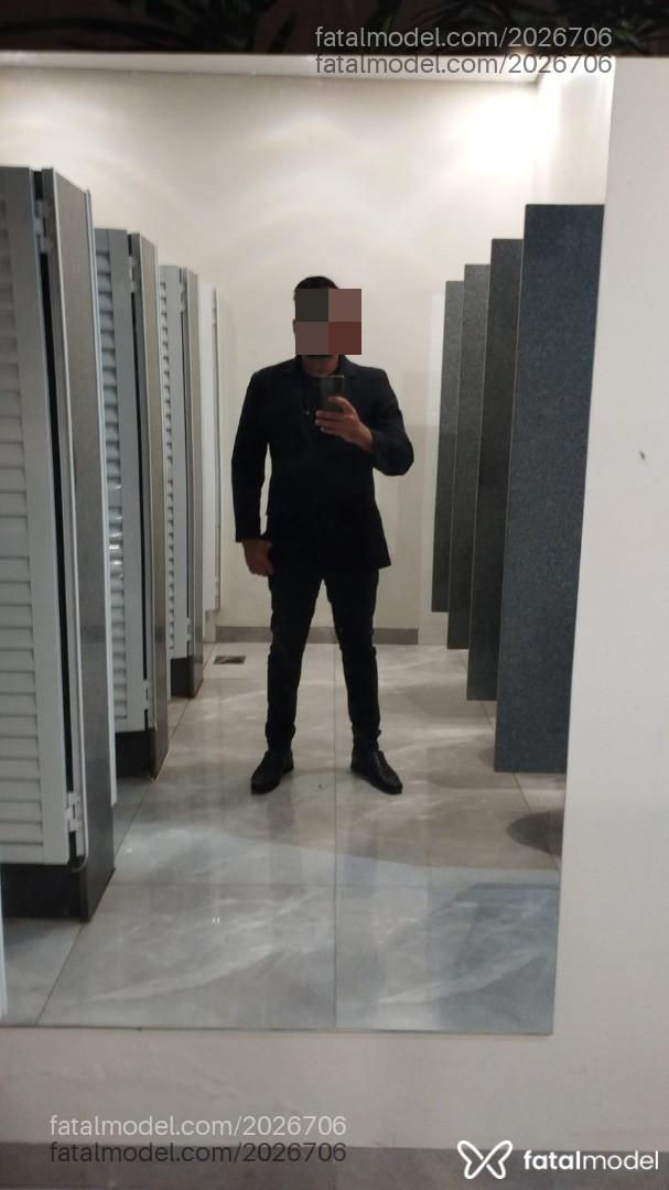 Acompanhante homem morena (o) de olhos castanhos - Pietro