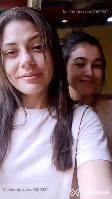 Acompanhante mulher com cabelo castanho de olhos mel em Fortaleza - Julia Prada