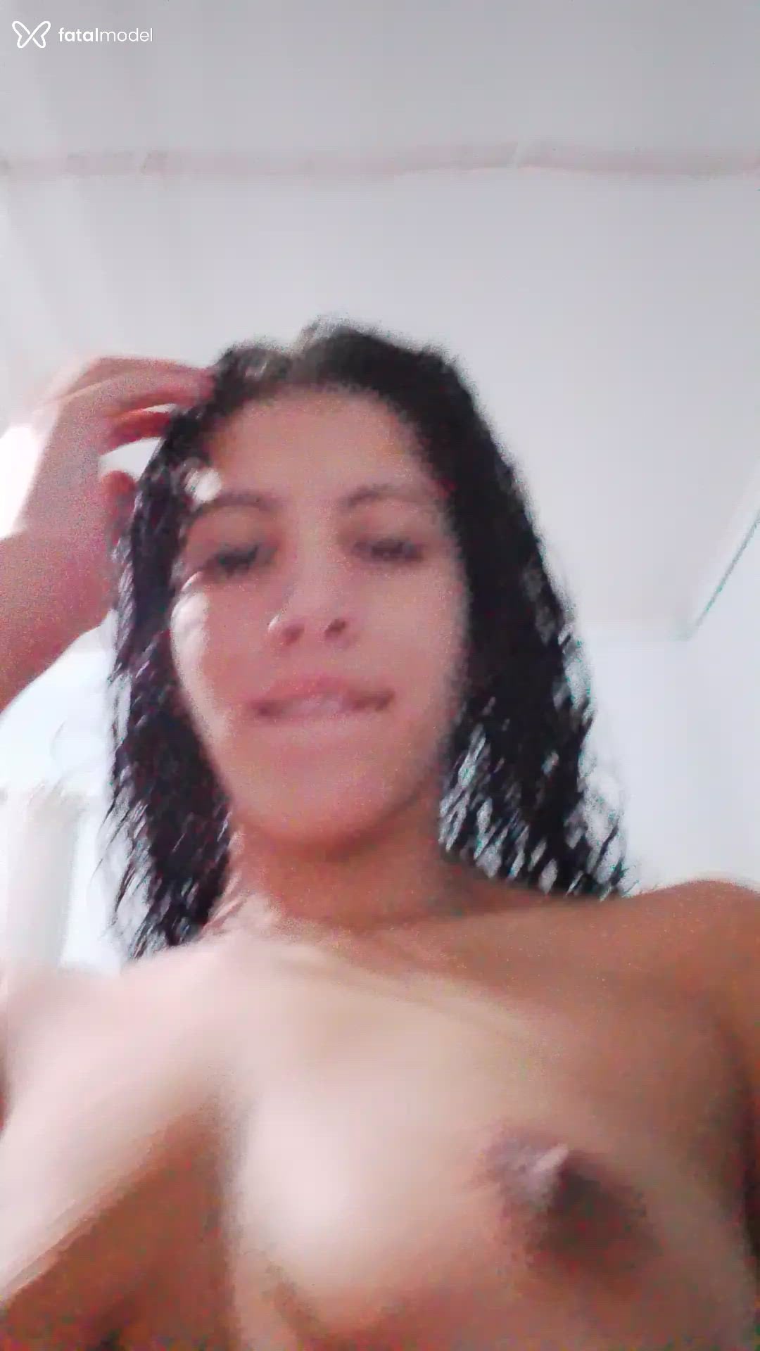 Acompanhante mulher morena (o) de olhos castanhos - Maria Eduarda