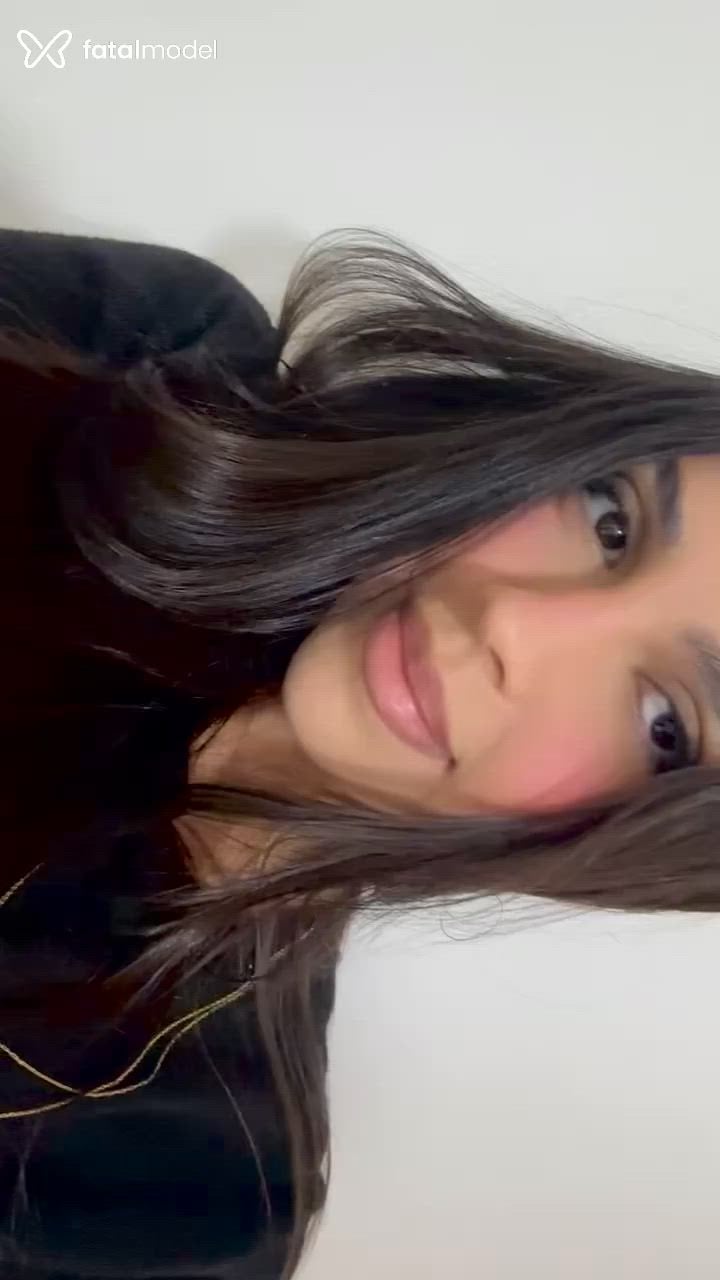 Acompanhante mulher morena (o) de olhos pretos - Lumaa Acompanhante mulher morena (o) de olhos pretos - Lumaa