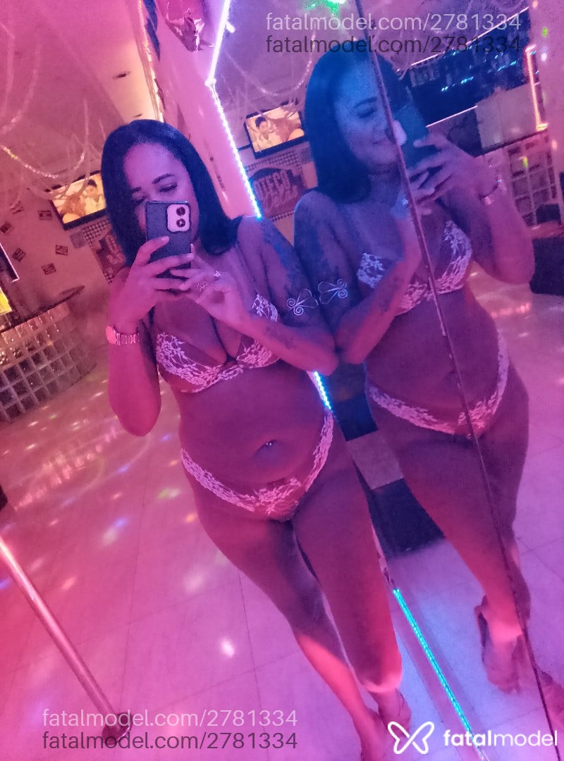 Acompanhante mulher morena (o) de olhos castanhos - Mariana