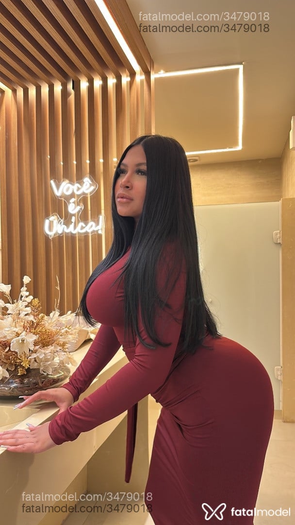 Acompanhante mulher morena (o) de olhos castanhos - Thainá