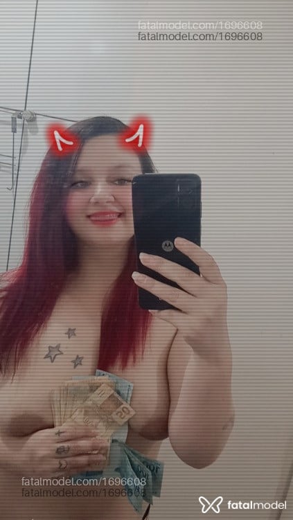 Acompanhante mulher ruiva (o) de olhos mel - Putadoanal Márryáh