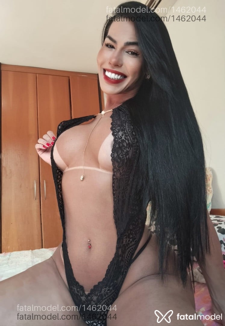 Acompanhante mulher trans morena (o) de olhos castanhos - Daniela ferraz