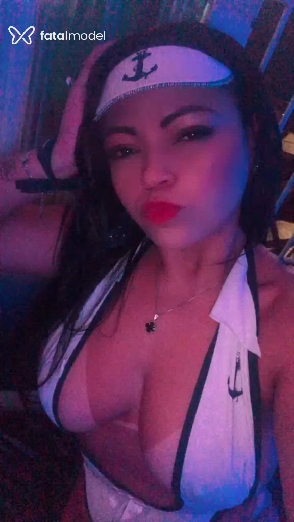 Acompanhante mulher morena (o) de olhos pretos - Luhsouza