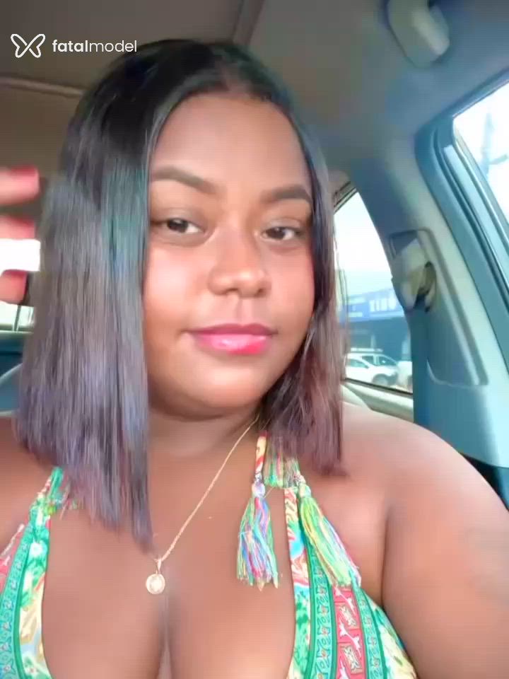 Acompanhante mulher morena (o) de olhos castanhos - Aninha Eiraus