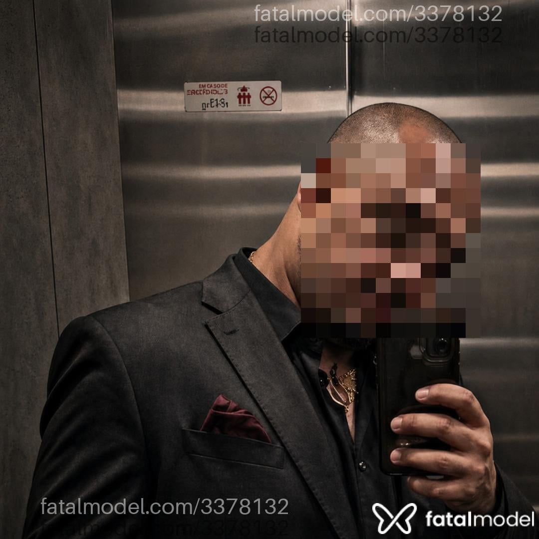 Acompanhante homem com cabelo castanho de olhos mel - Juliano
