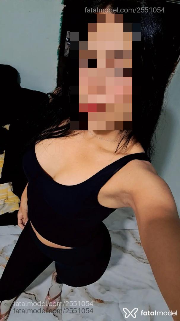 Acompanhante mulher morena (o) de olhos castanhos - Melissa