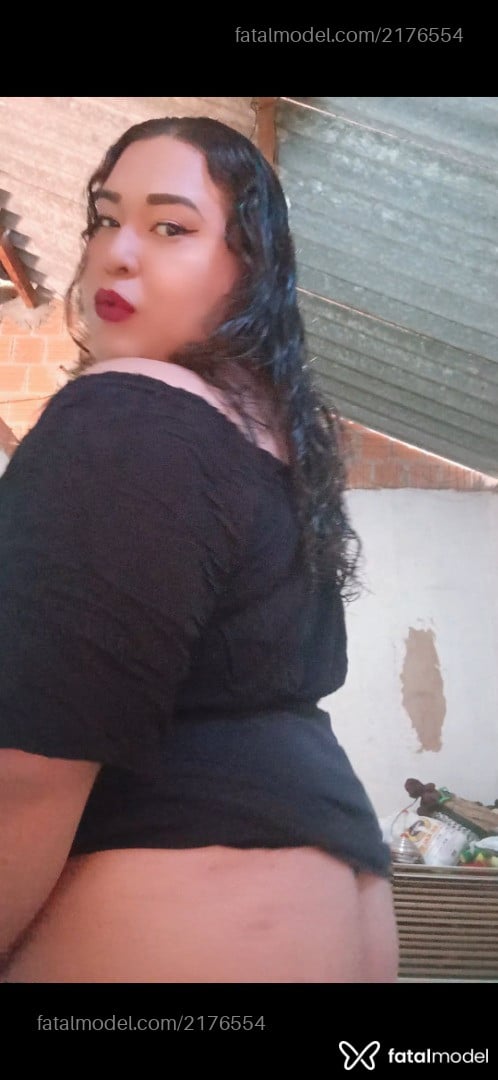 Acompanhante mulher trans morena (o) de olhos pretos - Samantha Bellakeo