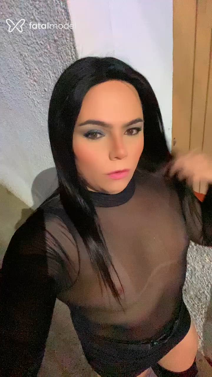 Acompanhante mulher trans morena (o) de olhos mel - Thaissa Klempe
