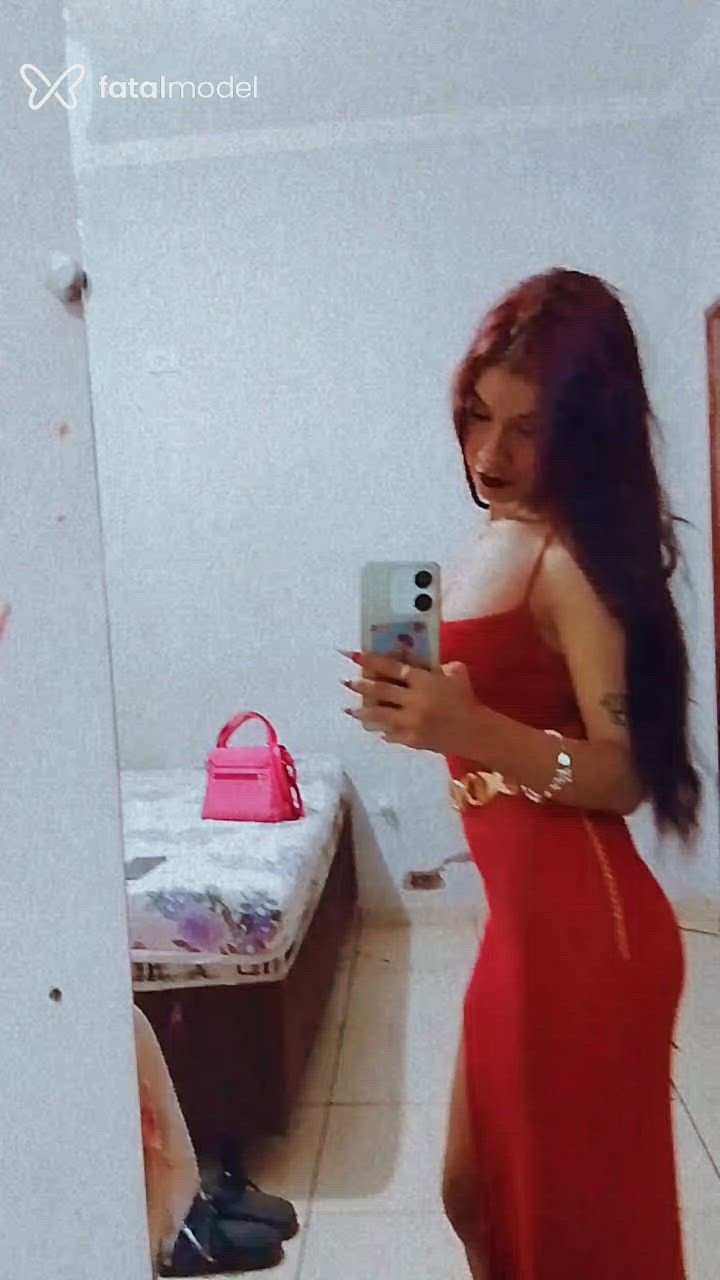 Acompanhante mulher ruiva (o) de olhos castanhos - Sophia