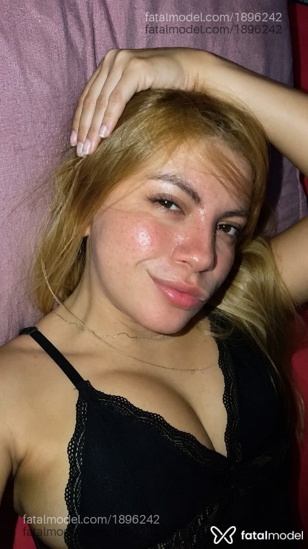 Acompanhante mulher ruiva (o) de olhos castanhos - Jade Acompanhante mulher ruiva (o) de olhos castanhos - Jade