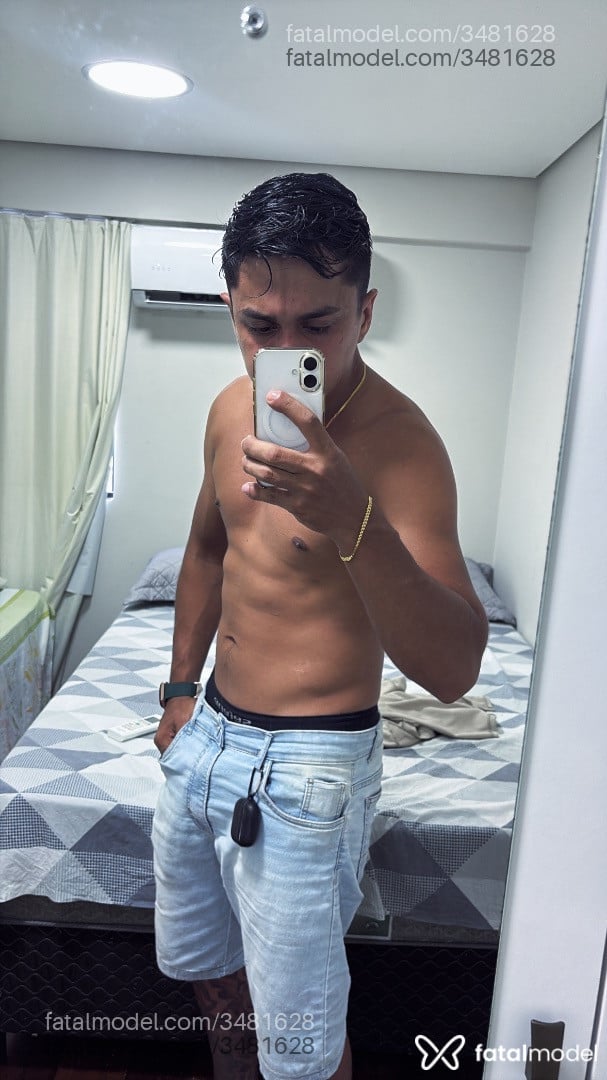 Acompanhante homem morena (o) de olhos castanhos - Suarez