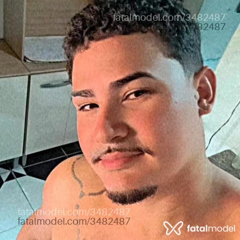 Acompanhante homem morena (o) de olhos pretos - Dommmm