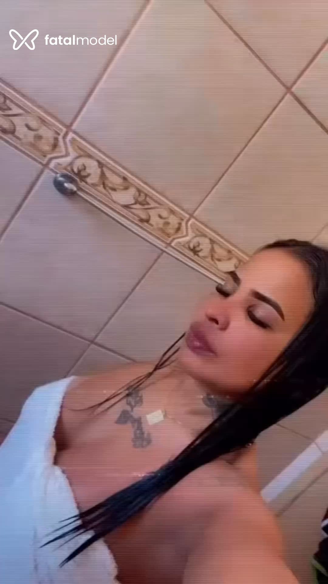 Acompanhante mulher morena (o) de olhos pretos - Patysafadinha