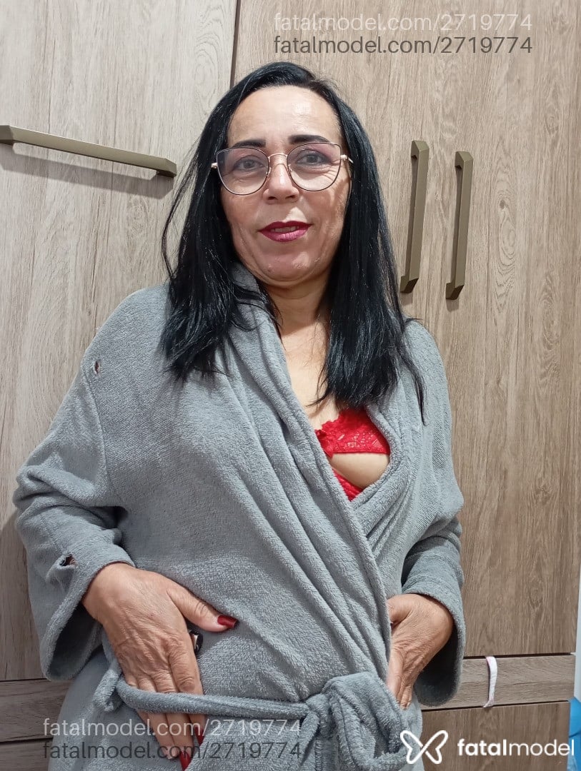Acompanhante mulher com cabelo castanho de olhos castanhos - Marya Trepadeira