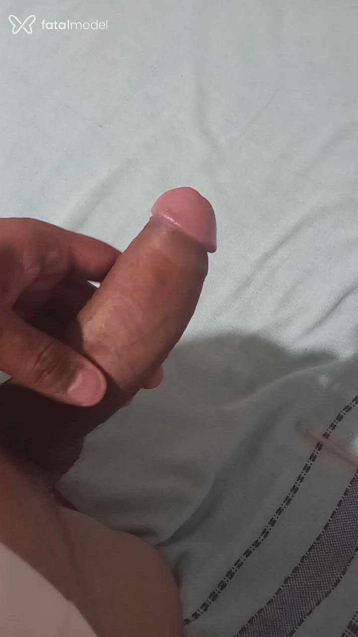 Acompanhante homem com cabelo castanho de olhos castanhos - Lucas