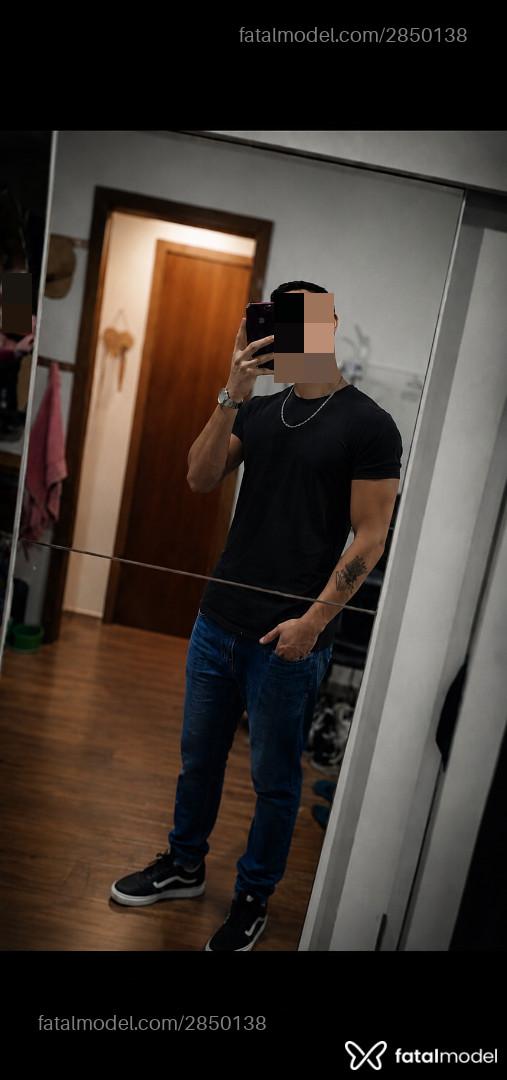 Acompanhante homem com cabelo castanho de olhos castanhos - Pablo Oliveira