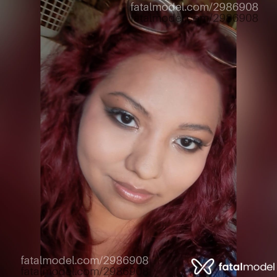 Acompanhante mulher ruiva (o) de olhos castanhos - Vitoria