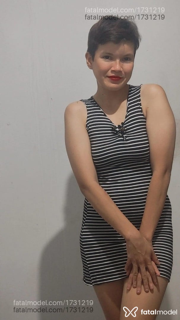 Acompanhante mulher com cabelo castanho de olhos castanhos - Ana