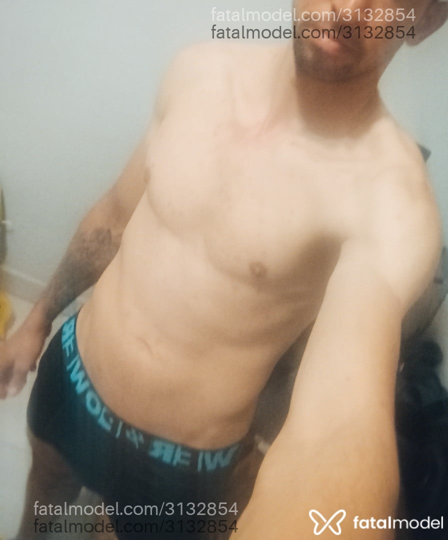 Acompanhante homem com cabelo castanho de olhos castanhos - Amanteparamulher