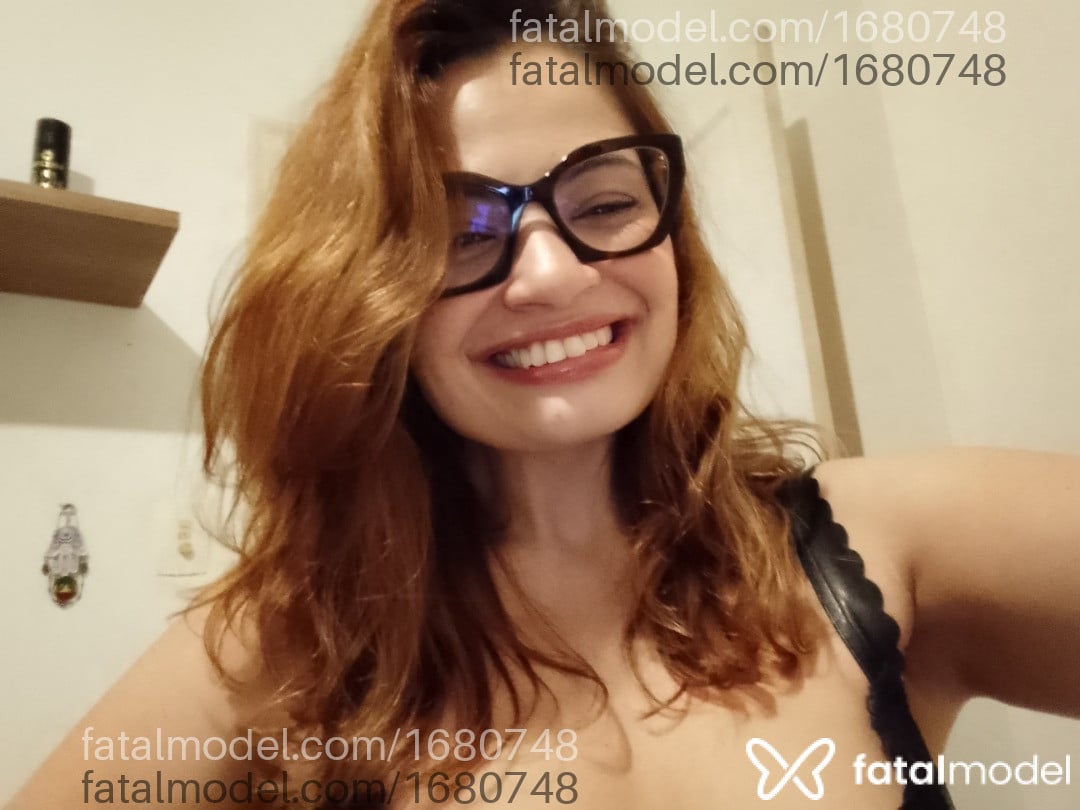Acompanhante mulher morena (o) de olhos castanhos - Eduarda Bueno Acompanhante mulher morena (o) de olhos castanhos - Eduarda Bueno