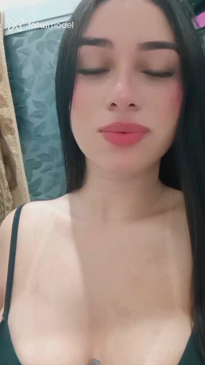 Acompanhante mulher com cabelo castanho de olhos castanhos - Lais Sampaio