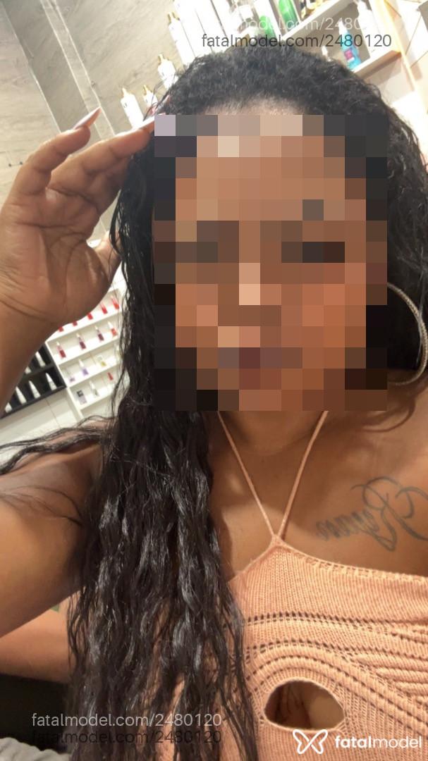 Acompanhante mulher morena (o) de olhos castanhos - Gaby