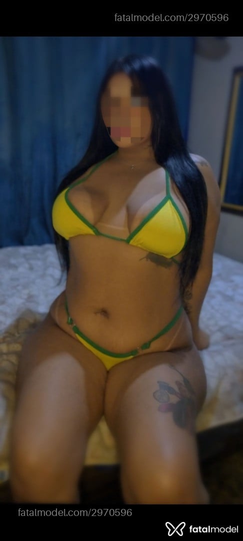 Acompanhante mulher morena (o) de olhos castanhos - Mari Luz