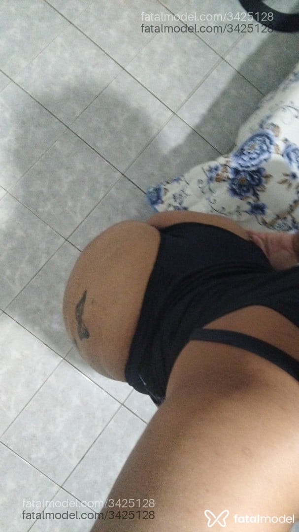 Acompanhante mulher morena (o) de olhos castanhos - Pretah Acompanhante mulher morena (o) de olhos castanhos - Pretah