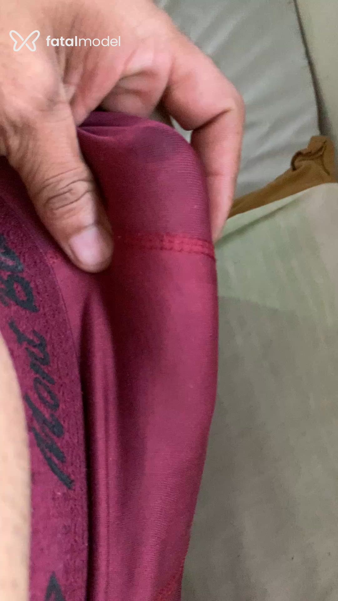 Acompanhante homem morena (o) de olhos castanhos - Júnior Acompanhante homem morena (o) de olhos castanhos - Júnior