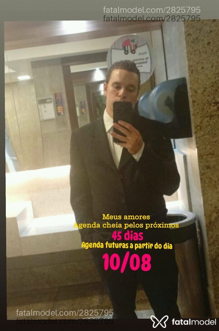 Acompanhante homem com cabelo castanho de olhos castanhos - Seucavaleirovip
