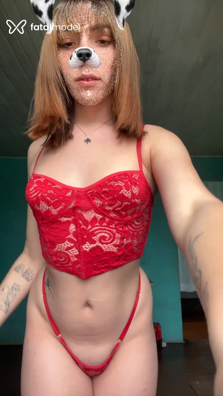 Acompanhante mulher trans loira (o) de olhos castanhos - Luana Machado