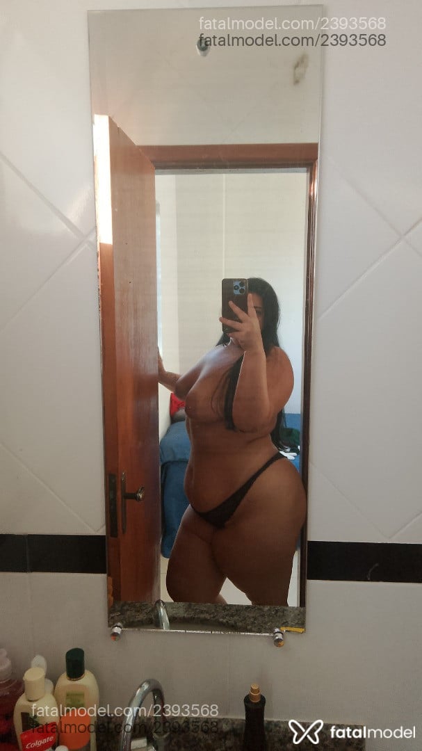 Acompanhante mulher morena (o) de olhos castanhos - Aninha Galvão