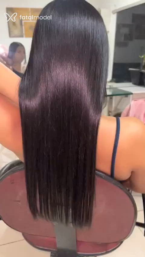 Acompanhante mulher morena (o) de olhos pretos - Karen