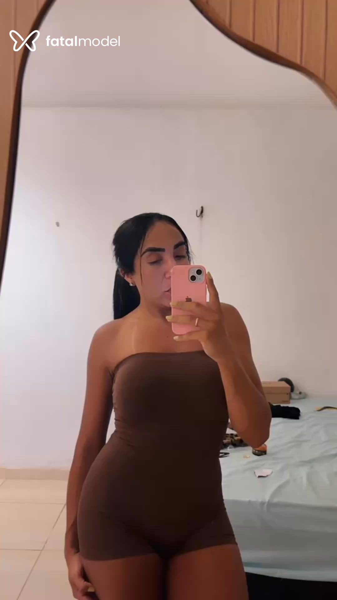 Acompanhante travesti morena (o) de olhos castanhos - Camyla Alves