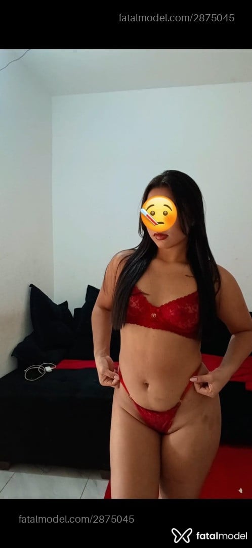 Acompanhante mulher morena (o) de olhos pretos - Karen