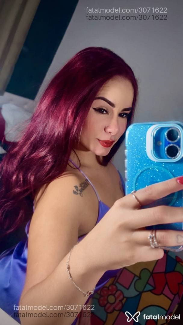 Acompanhante mulher ruiva (o) de olhos castanhos - Larissa Souza
