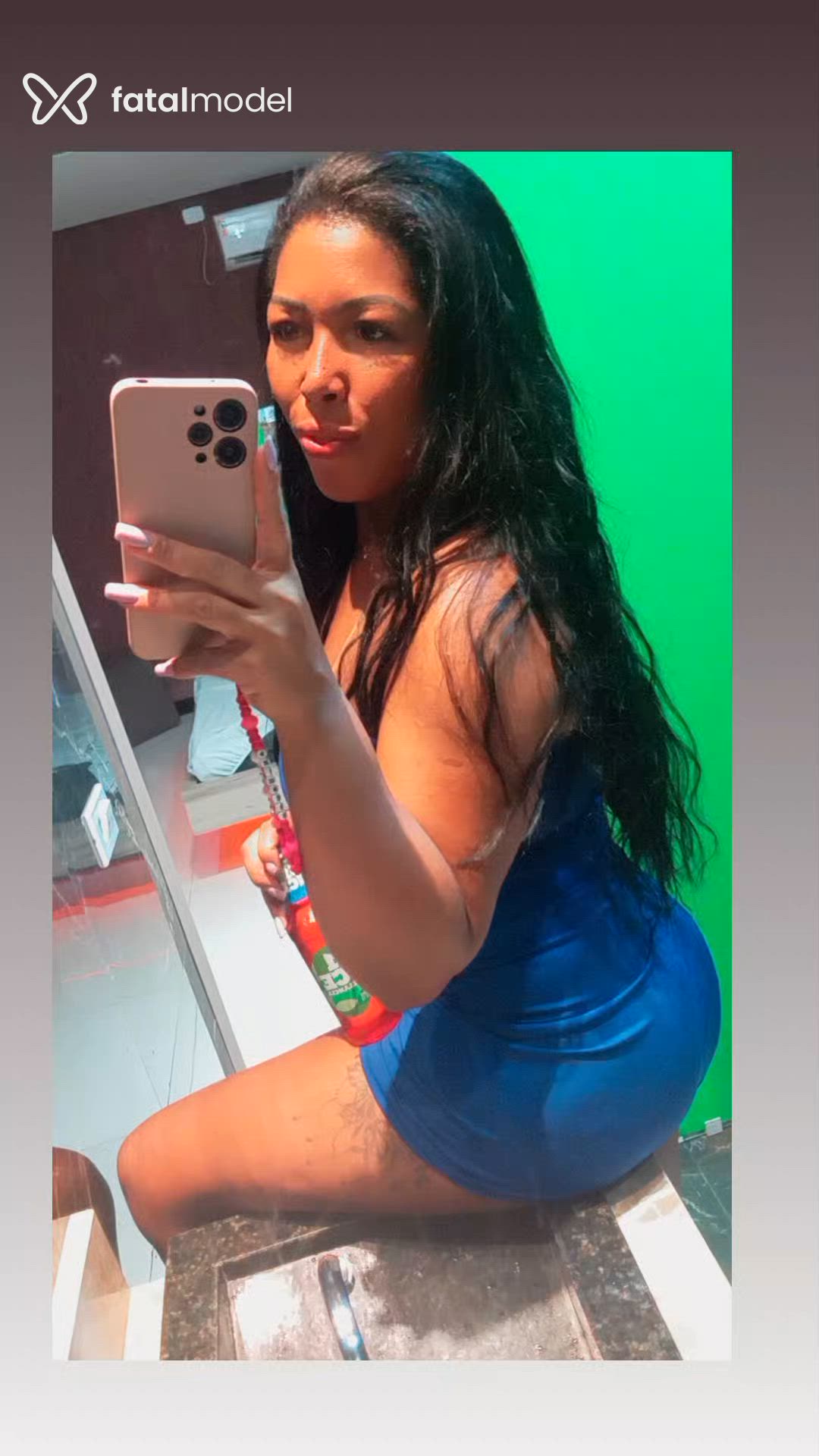 Acompanhante mulher morena (o) de olhos castanhos - Michelly Morena