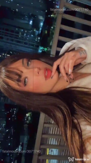 Acompanhante mulher morena (o) de olhos mel em São Paulo Acompanhante mulher morena (o) de olhos mel em São Paulo - Nina Luv