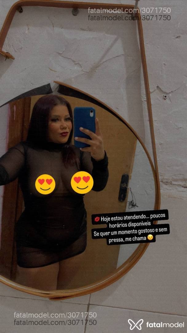 Acompanhante mulher ruiva (o) de olhos castanhos - Mel