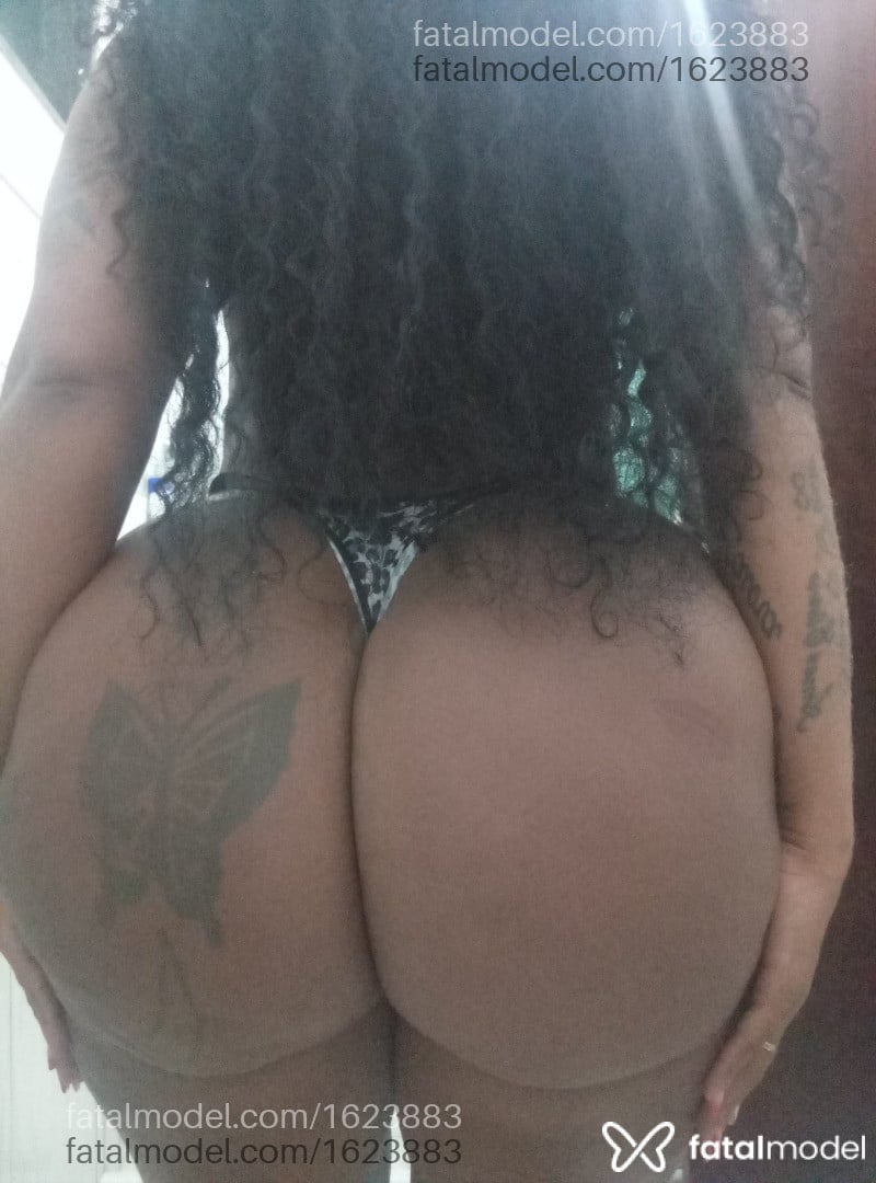 Acompanhante mulher morena (o) de olhos castanhos - THAÍS PASSIST