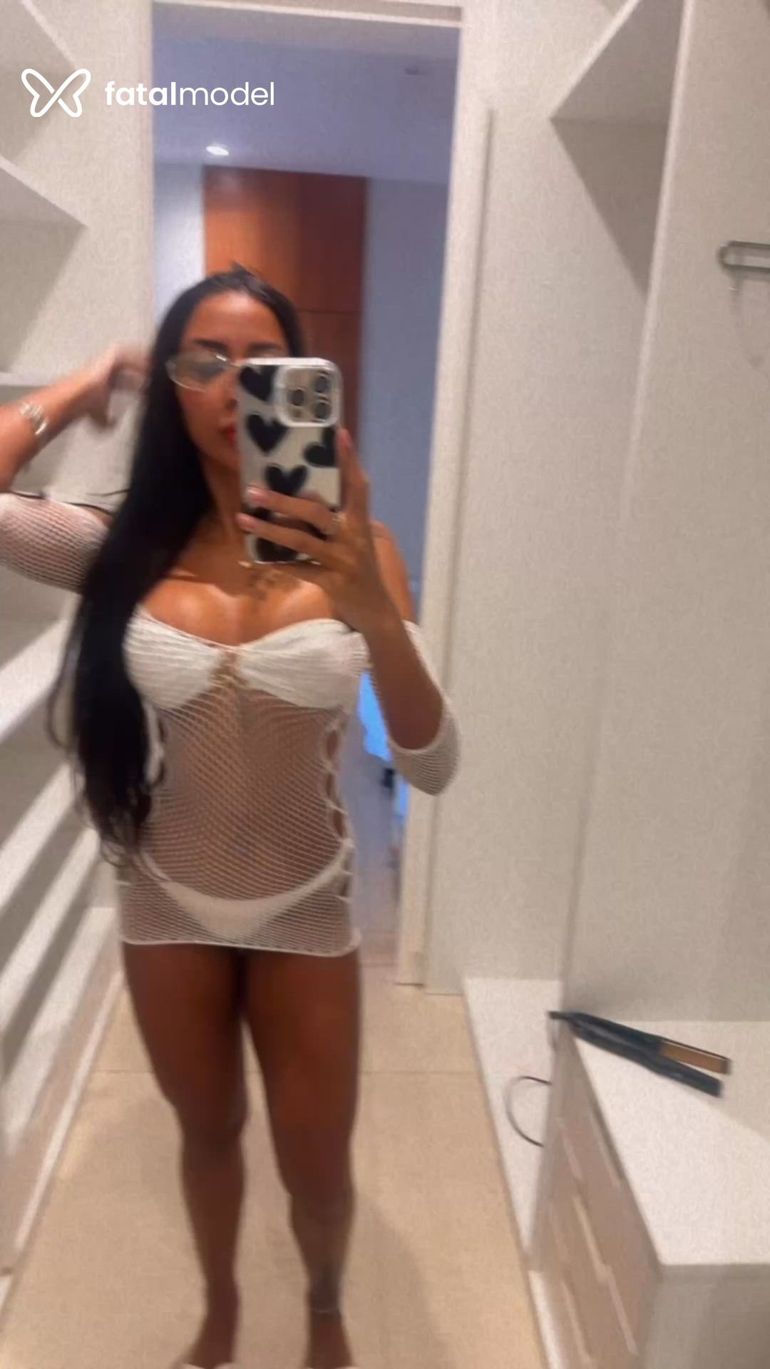 Acompanhante mulher morena (o) de olhos pretos - Lara Nunes