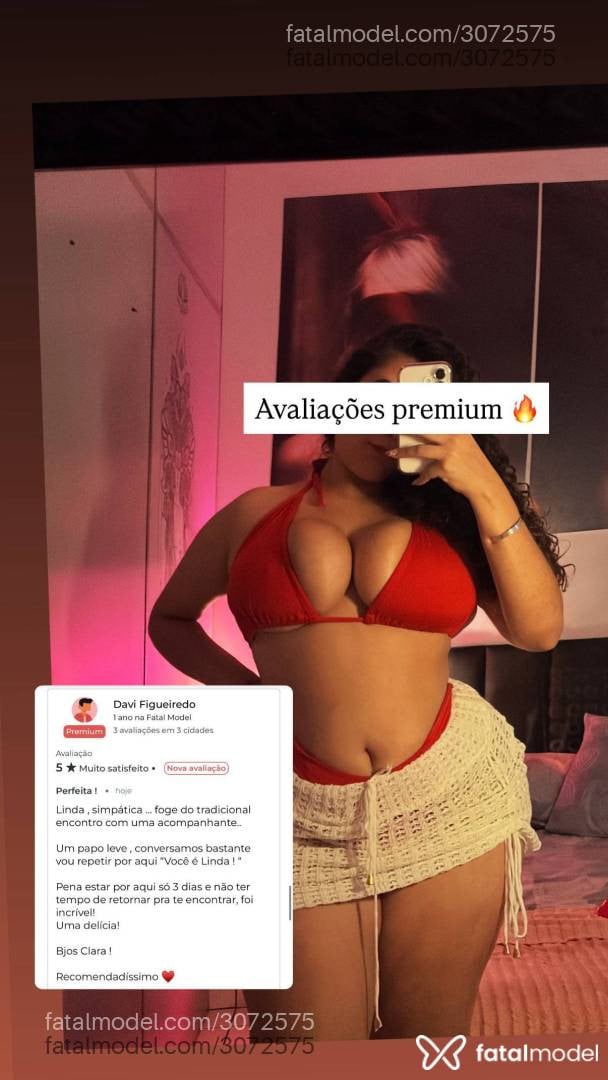 Acompanhante mulher com cabelo castanho de olhos verdes - Clara Mendes