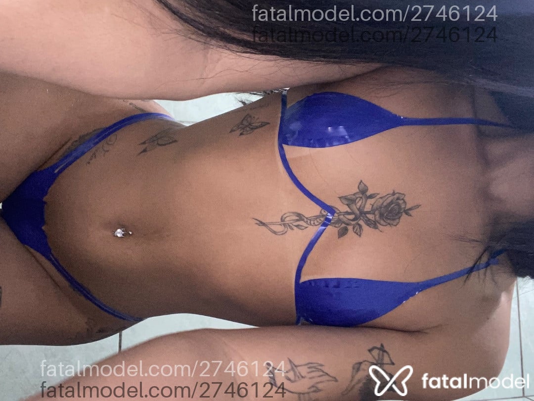 Acompanhante mulher trans morena (o) de olhos castanhos - Mirella Torres