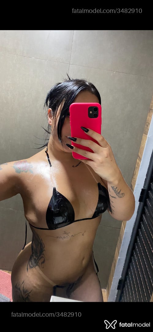 Acompanhante mulher morena (o) de olhos mel - Bruninha