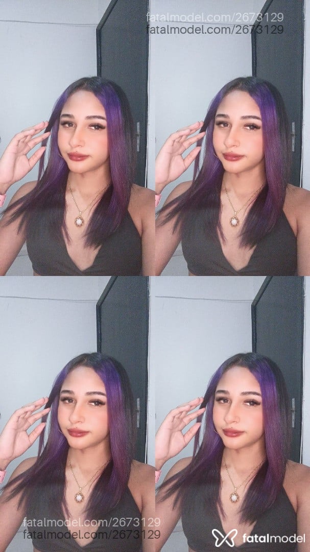 Acompanhante mulher trans com cabelo castanho de olhos castanhos - Bella Brown