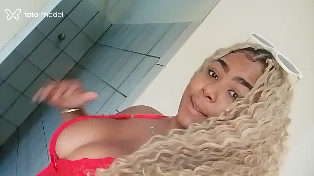 Acompanhante mulher morena (o) de olhos castanhos - Amanda Diias Acompanhante mulher morena (o) de olhos castanhos - Amanda Diias