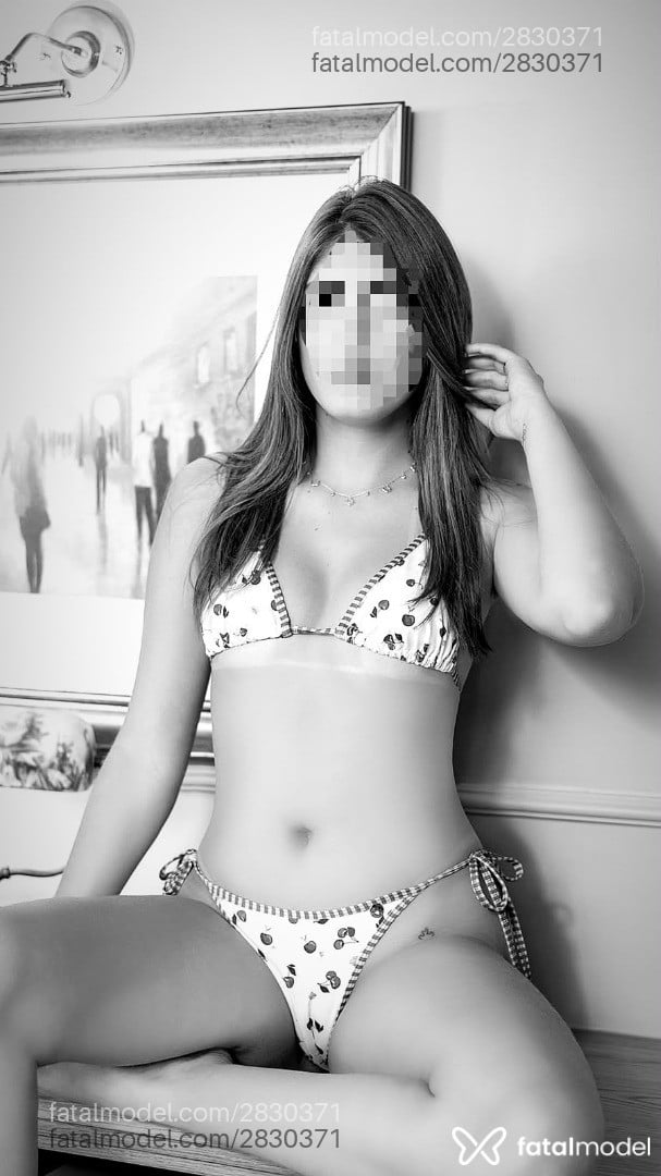 Acompanhante mulher morena (o) de olhos pretos - Samyra Kaly