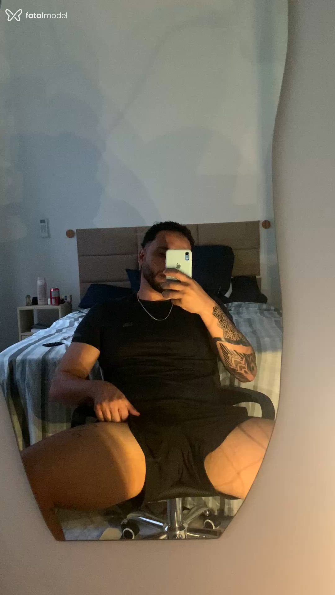 Acompanhante homem morena (o) de olhos pretos - Rodrigo